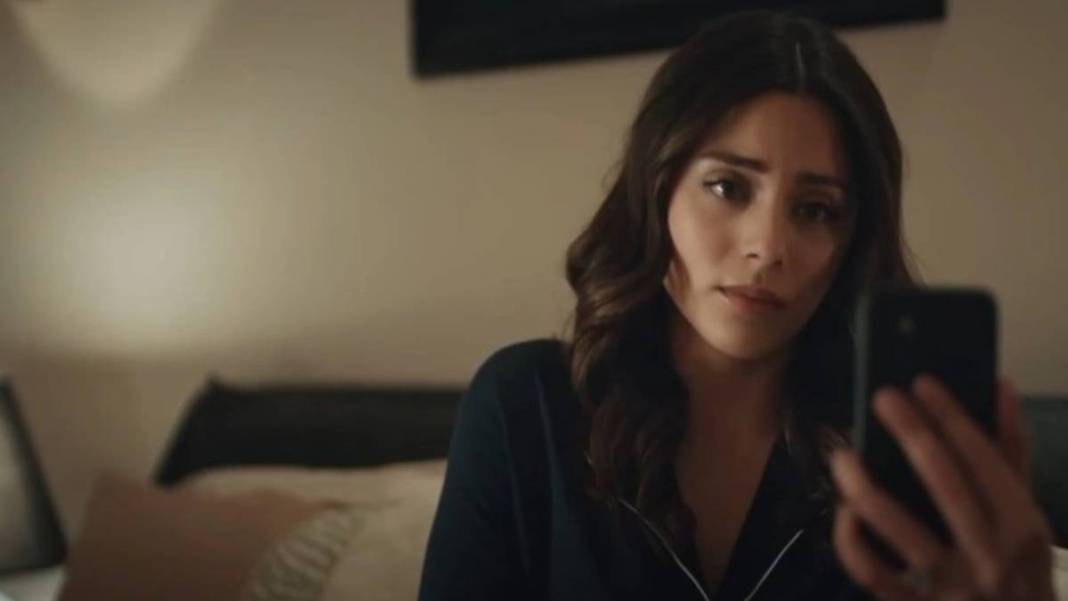 Kızılcık Şerbeti'nde olay bölüm! Yatak sahnesi saç baş yoldurttu! İzleyiciler ağzı açık izledi 4